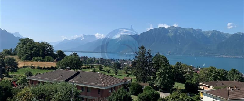 STUNNING 4-UNIT MULTIFAMILY PROPERTY WITH BREATHTAKING LAKE VIEWS (2)