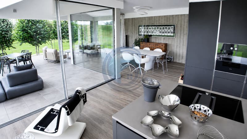Magnifique Villa Contemporaine von 7.5 Zimmern in Morlon (13)