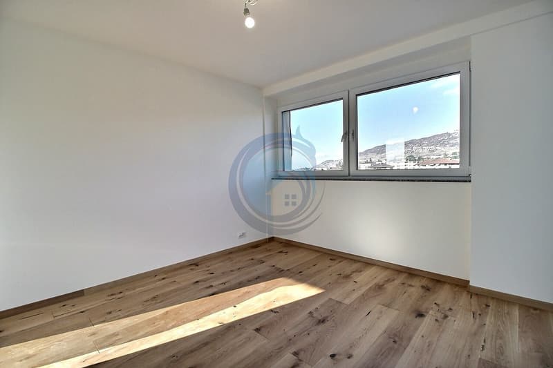 PRÄCHTIGES 4,5-ZIMMER-WOHNUNG MIT BALCON (10)