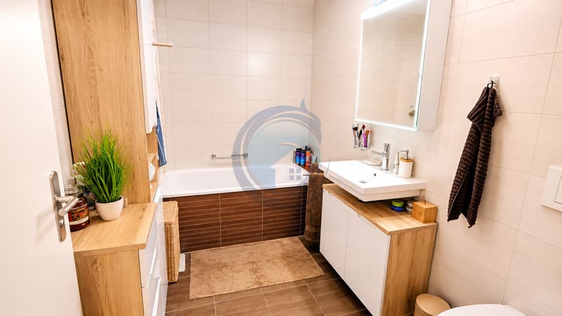Schönes Apartment mit 3,5 Zimmern und großem Balkon (10)