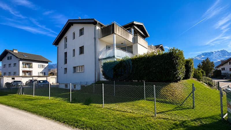 BEAU DUPLEX D'ANGLE DE 4,5 PIECES AVEC TERRASSE ET JARDIN PRIVATIF (11)