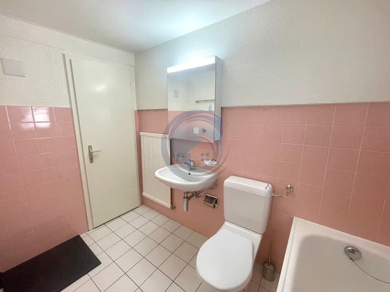 BEL APPARTEMENT DE 2,5 PIÈCES AU COEUR DE PORSEL (9)