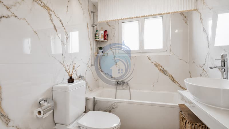 Schöne renovierte Villa mit großem Grundstück und freier Sicht (8)