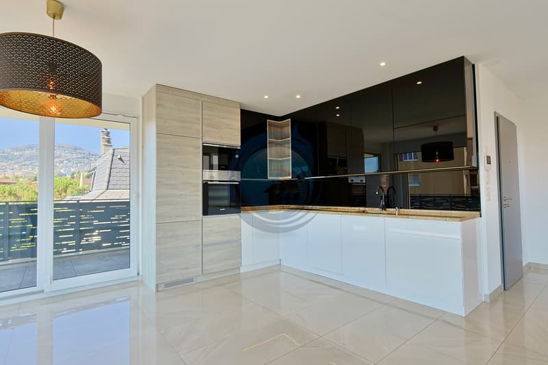 MAGNIFIQUE APPARTEMENT DE STANDING DE 4,5 PIÈCES AVEC BALCONS (3)
