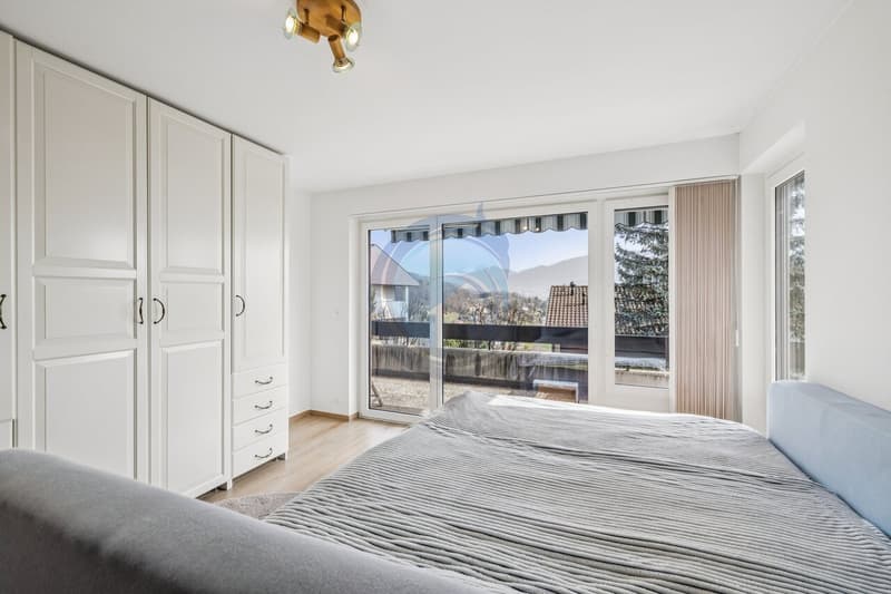 MAGNIFIQUE APPARTEMENT DE 6,5 PIÈCES AVEC TERRASSE ET JARDIN (9)
