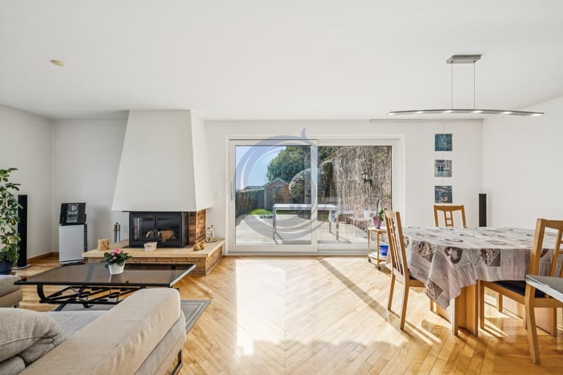 MAGNIFIQUE APPARTEMENT DE 6,5 PIÈCES AVEC TERRASSE ET JARDIN (3)