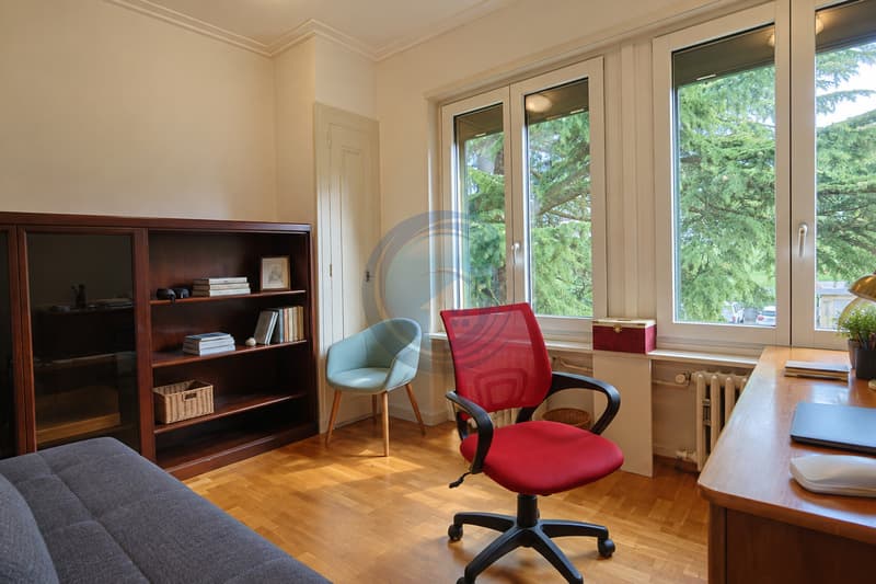 SPACIEUX APPARTEMENT DE 4,5 PIÈCES AVEC VUE PANORAMIQUE SUR LE LAC (9)