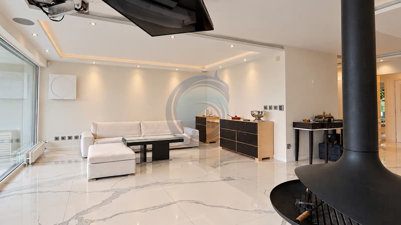 MAGNIFIQUE APPARTEMENT DE STANDING DE 4,5 PIÈCES AVEC VUE SUR LE LAC (3)