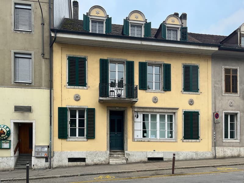 Charmante 4-Zimmer-Altbauwohnung im 1. OG in Solothurn (1)