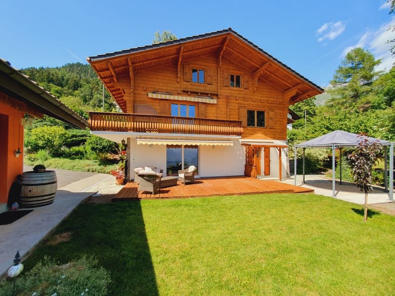 Magnifique chalet et grand terrain - vue sur les Dents du Midi (1)