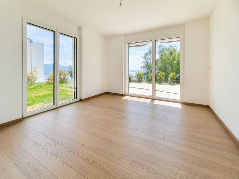 Schöne Aussicht auf den See - mit Terrasse und Garten (13)