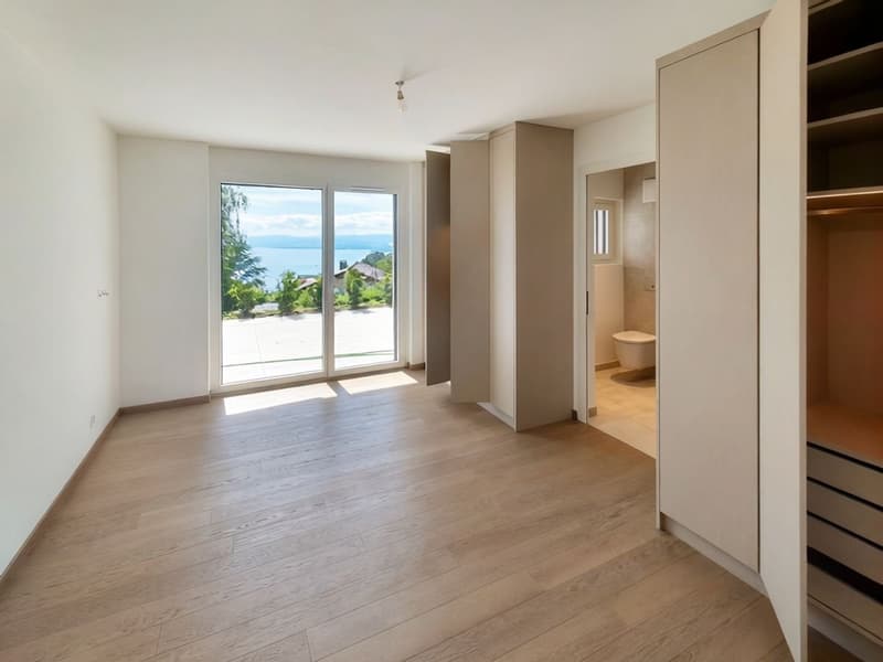 Schöne Aussicht auf den See - mit Terrasse und Garten (10)