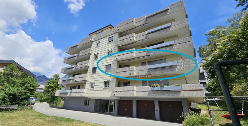 À louer, VS - appartement spacieux de 5,5 pièces avec boîte de garage (1)
