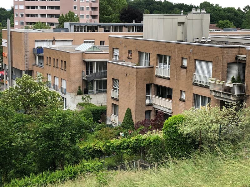 Appartamento luminoso 4.5 locali con balcone e vista panoramica a Köniz (11)