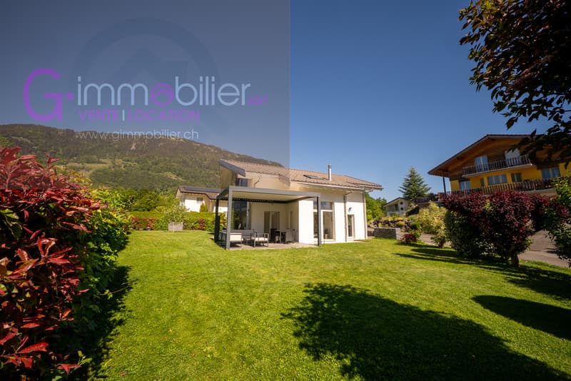 Detached house with 5.5 rooms on a large plot in Monthey (2)