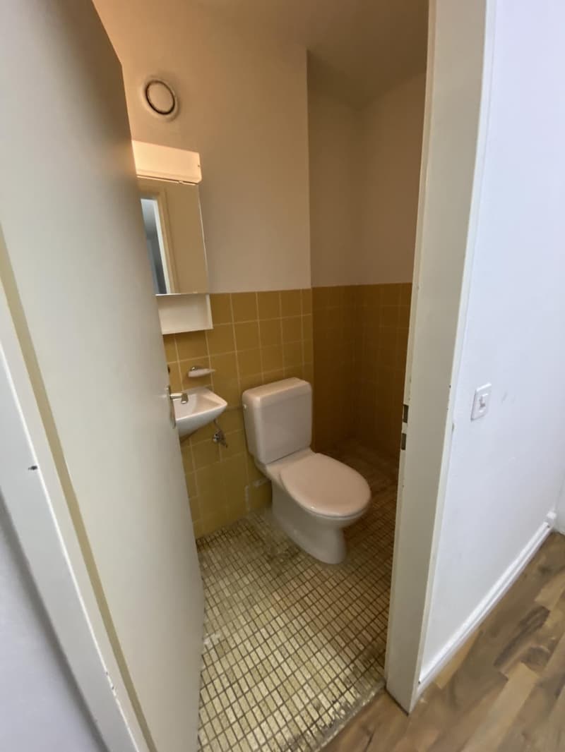 This could be what your new office or studio looks like... (9)