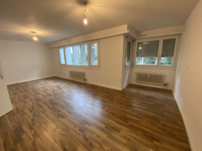 This could be what your new office or studio looks like... (4)
