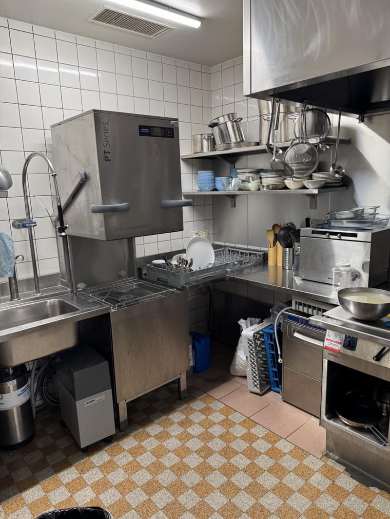 Commercial space restaurant in the Matthäusquartier for rent (6)