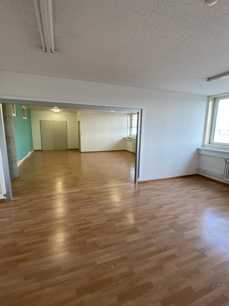 Moderne Büro-/Gewerbefläche in Muttenz zu vermieten - ca. 69 m² (Farnsburgerstrasse 8) (3)