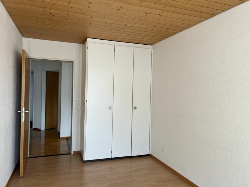4.5-Zimmerwohnung 1. OG mit Seesicht im Zentrum von Beatenberg (5)