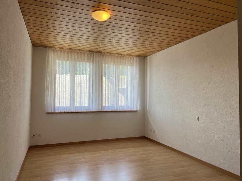 4.5-Zimmerwohnung 1. OG mit Seesicht im Zentrum von Beatenberg (8)
