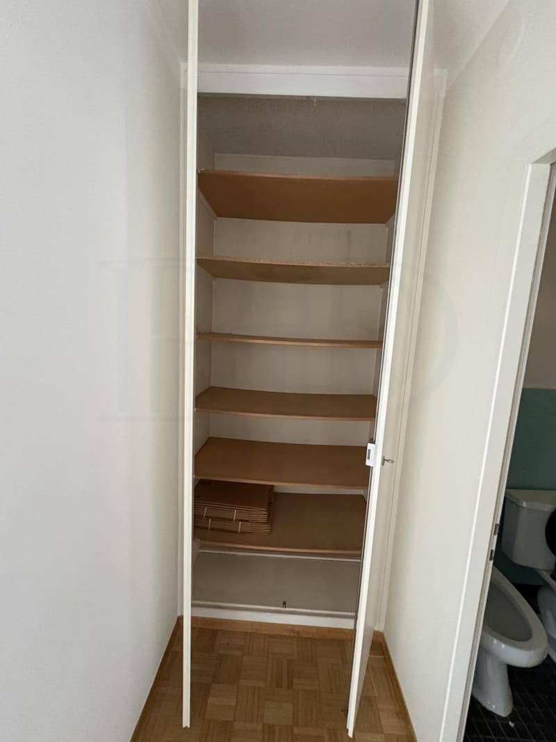 Office of about 52 m2 on the 5th floor (4)