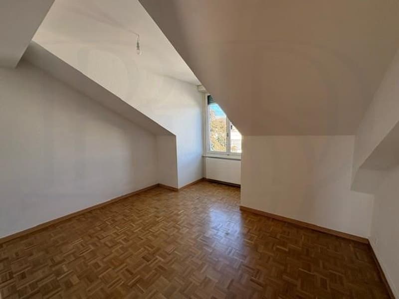 Appartement de 5 pièces au 5ème étage (6)