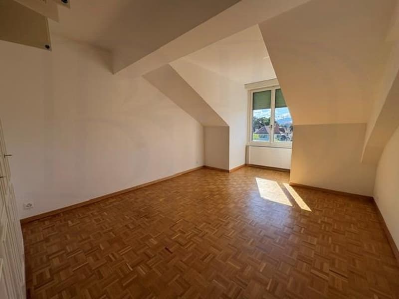 Appartement de 5 pièces au 5ème étage (5)