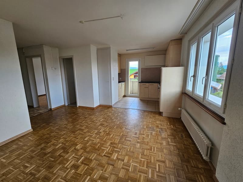 Appartamento di 4 locali con balconi e garage a Val-de-Ruz (3)