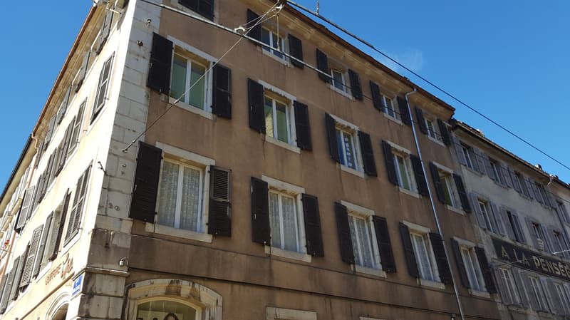 Local commercial idéal au cœur de La Chaux-de-Fonds – 6 pièces disponibles dès avril 2027 (3)