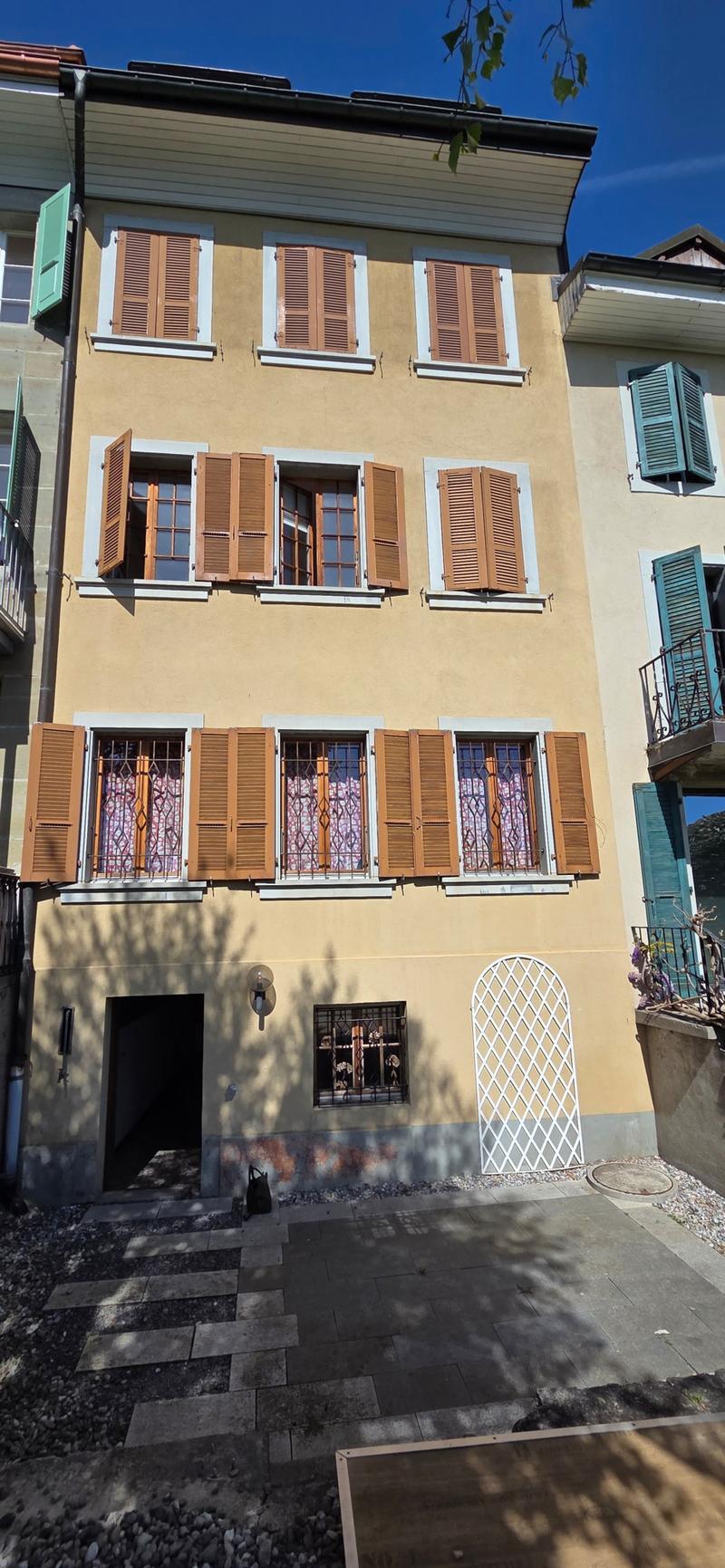 ROMONT - RTE DE L'EGLISE - INCANTEVOLE EDIFICIO CON TERRENO SEPARATO (1)