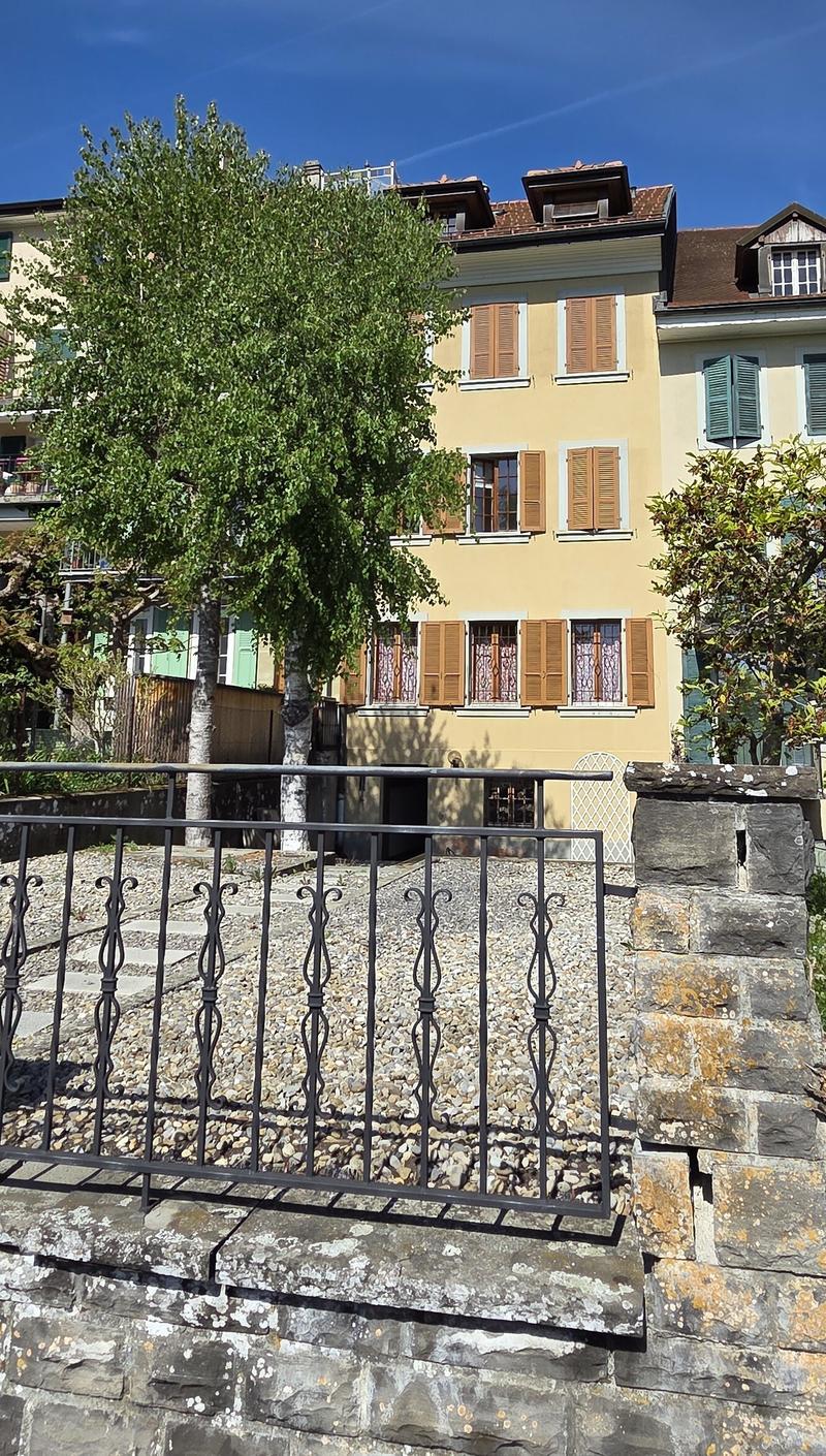 ROMONT - RTE DE L'EGLISE - INCANTEVOLE EDIFICIO CON TERRENO SEPARATO (2)