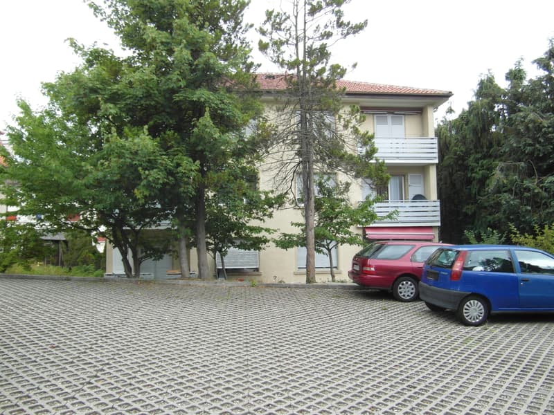FRIBURG - RTE DE VILLARS 14 - AUSSENPARKPLATZ (1)