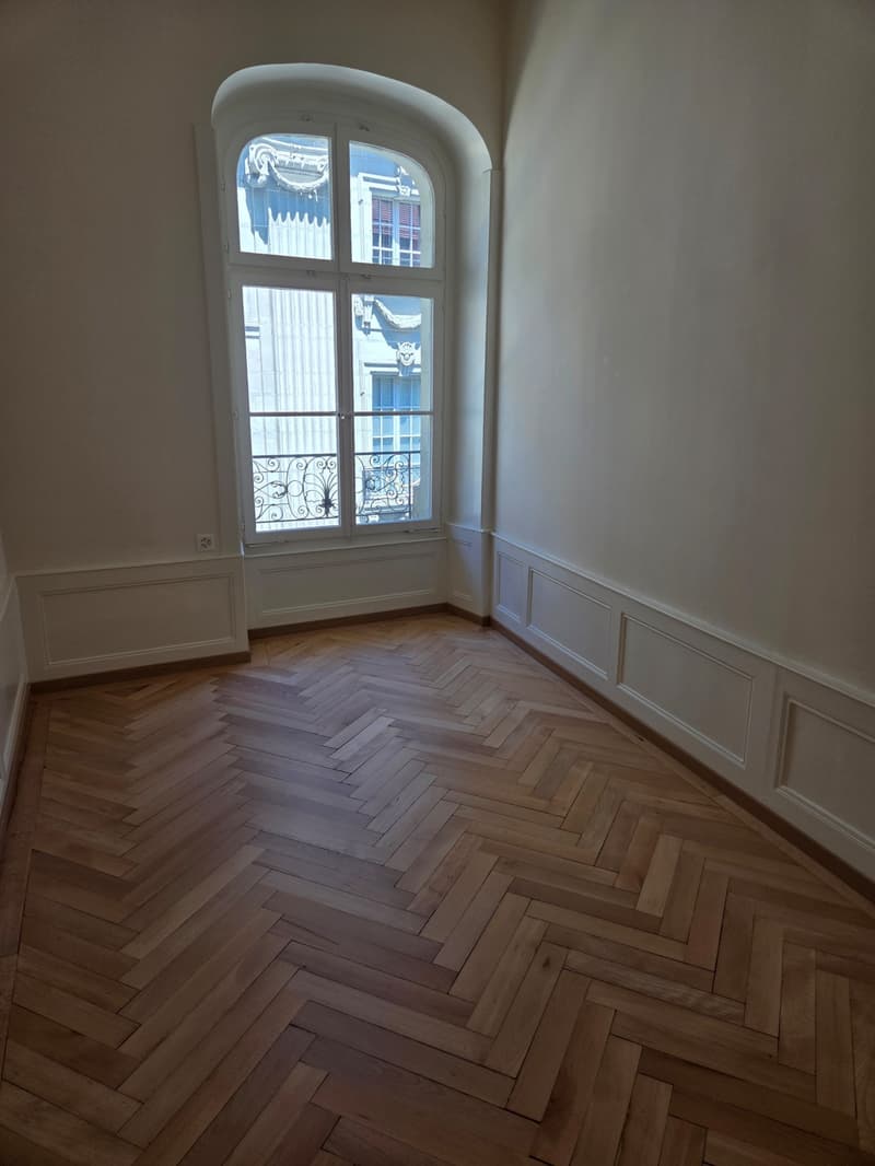 FRIBOURG - RUE DE LAUSANNE 34 - PRÄCHTIGES 5.5 ZIMMER RENOVIERTE WOHNUNG IM 2. STOCK (8)