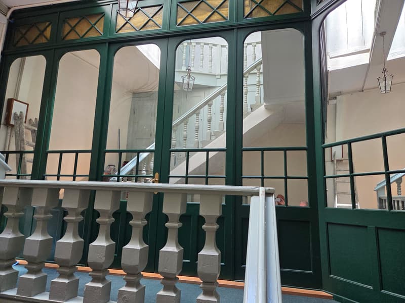 FRIBOURG - RUE DE LAUSANNE 34 - PRÄCHTIGES 5.5 ZIMMER RENOVIERTE WOHNUNG IM 2. STOCK (11)