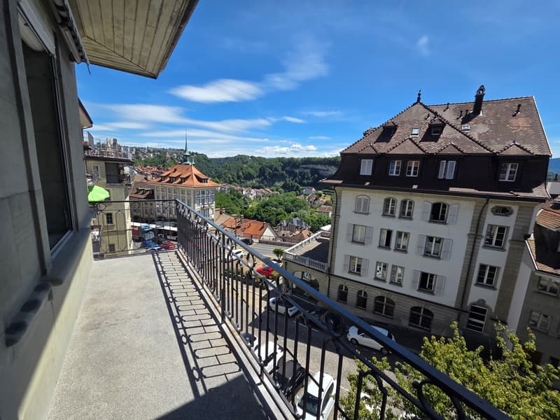 FRIBOURG - RUE DE LAUSANNE 34 - PRÄCHTIGES 5.5 ZIMMER RENOVIERTE WOHNUNG IM 2. STOCK (12)