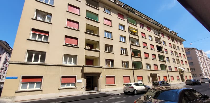 FRIBURG - RUE F.-GUILLIMANN 5 - 3.5 LOCALI MANSARDA AL 6° PIANO (1)