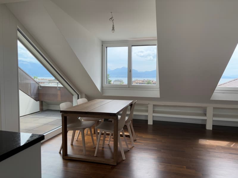 Meraviglioso appartamento in attico moderno con balcone - Sotto la stazione - Vista sul lago e sulla città (4)