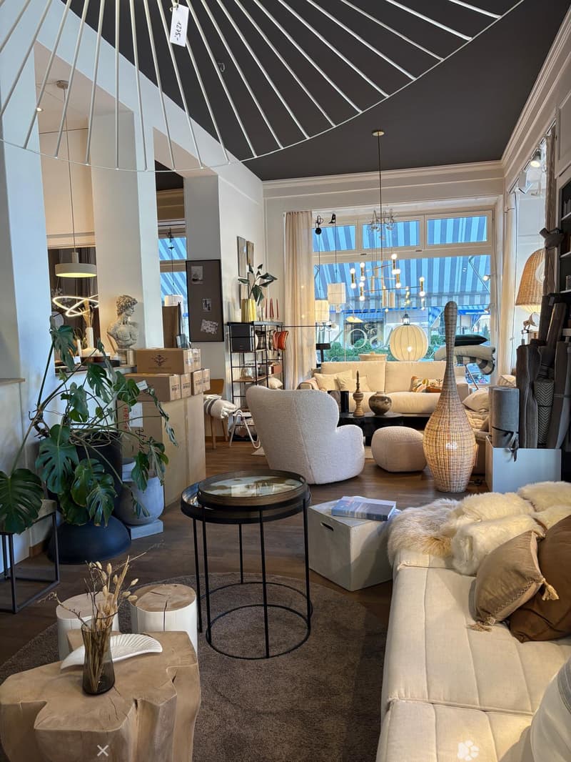 Eingang 1. OG