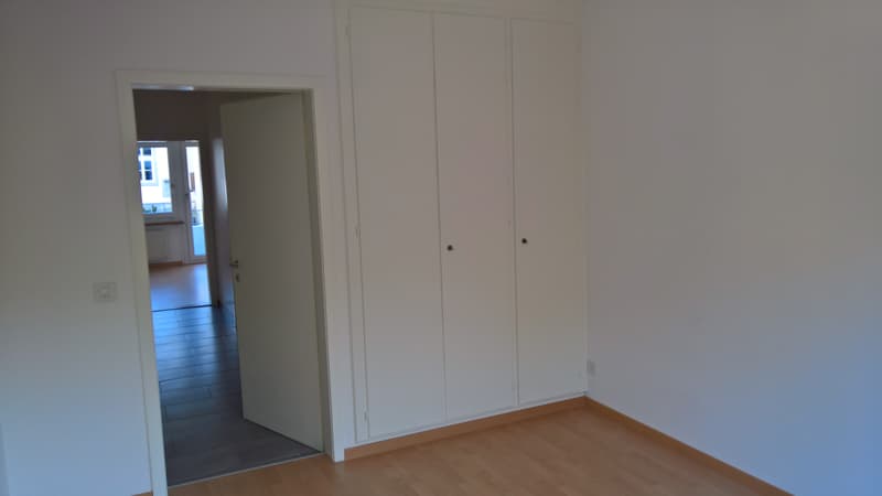 Zimmer mit Einbauschränken