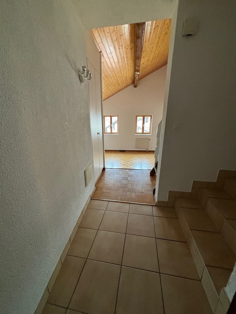 village_5_-_hall.jpg