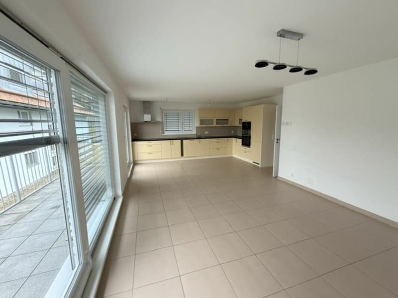 Appartement de 3 pièces au Rez à Villars-Burquin (1)