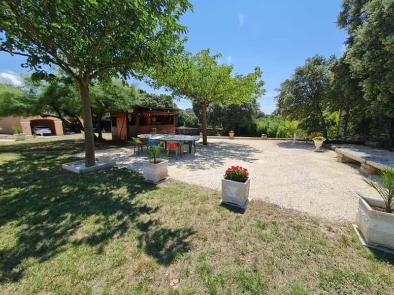 Vendita di una bella casa provenzale in pietra con doppio garage (5)