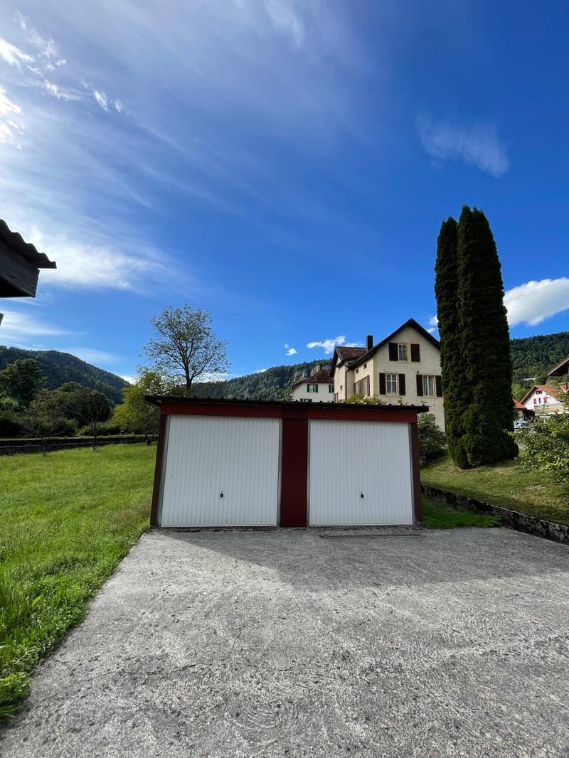 2123 St-Sulpice Sale of an old village house to renovate with large land (4)