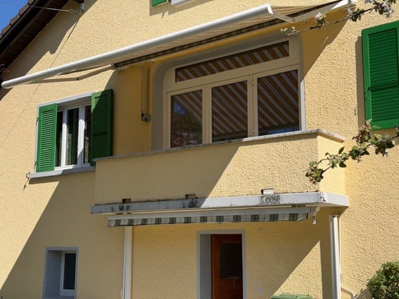 2114 Fleurier/NE Sale of a beautiful renovated 6-room villa with 3 garages (8)