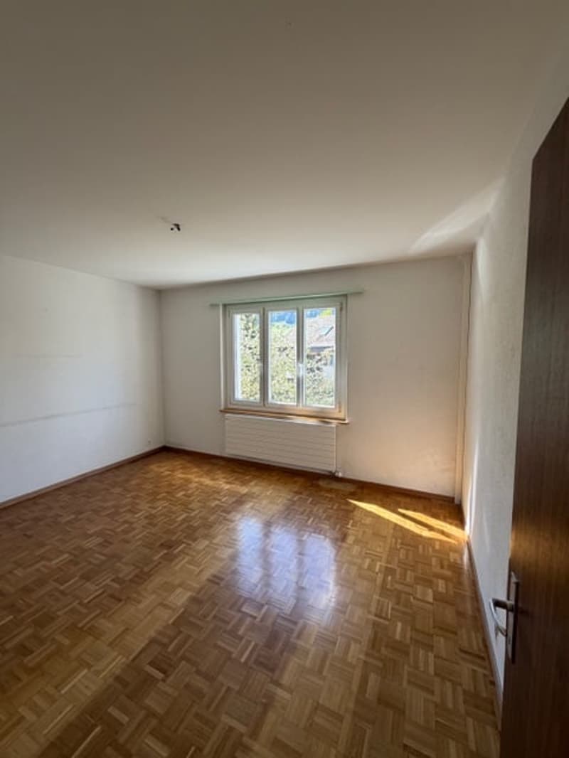 2114 Fleurier/NE Sale of a beautiful renovated 6-room villa with 3 garages (12)