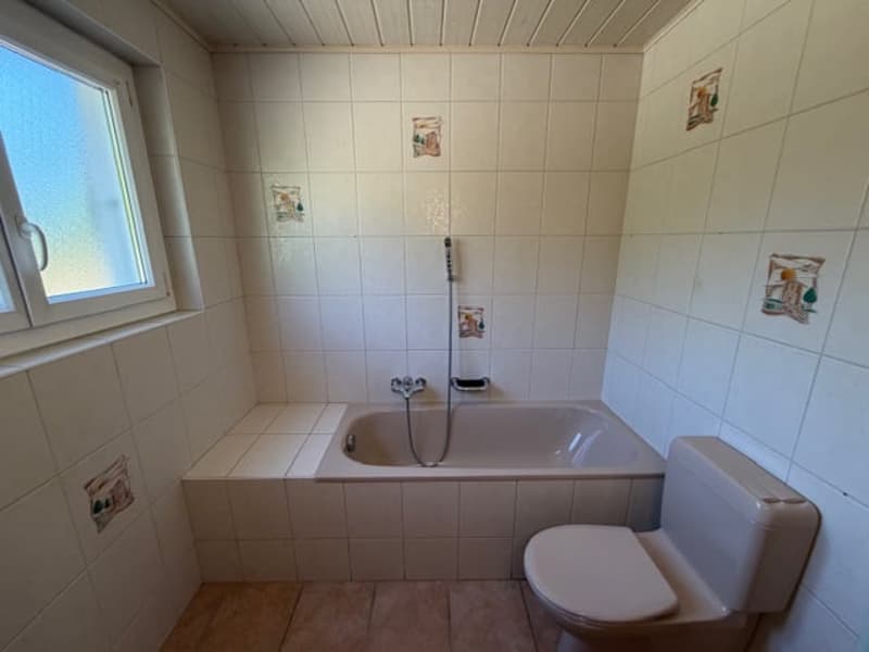 2114 Fleurier/NE Sale of a beautiful renovated 6-room villa with 3 garages (14)
