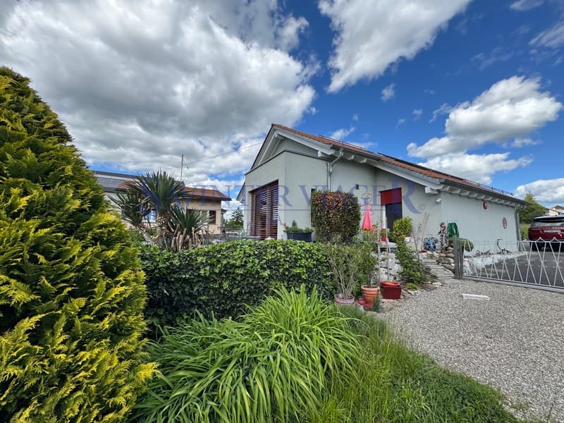 Charmante maison dans un écrin de verdure (8)