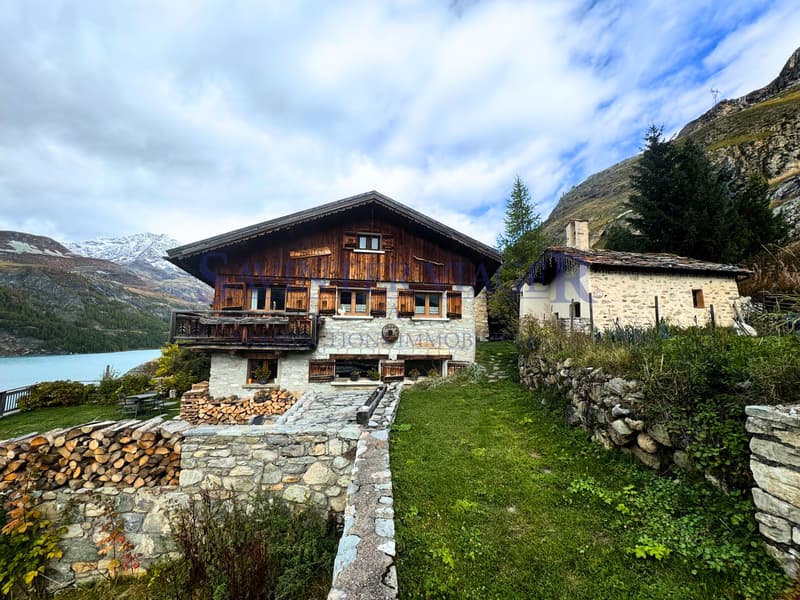Propriété à 15 minutes des pistes, vue panoramique. Vente à Terme. (10)
