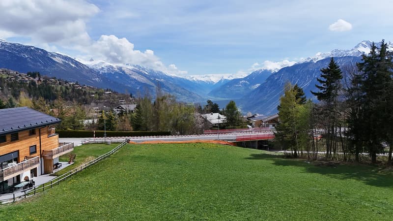 Magnifique appartement en attique de 3,5 pièces à Crans-Montana (11)